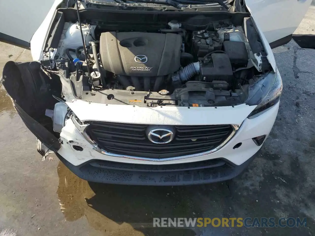 12 fotografías del automóvil dañado JM1DKDB71K1452193 MAZDA CX-3 2019
