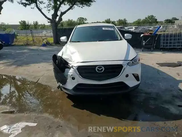 14 fotografías del automóvil dañado JM1DKDB71K1452193 MAZDA CX-3 2019