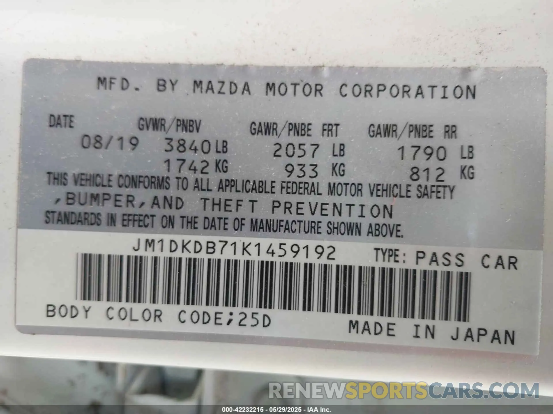 9 fotografías del automóvil dañado JM1DKDB71K1459192 MAZDA CX-3 2019