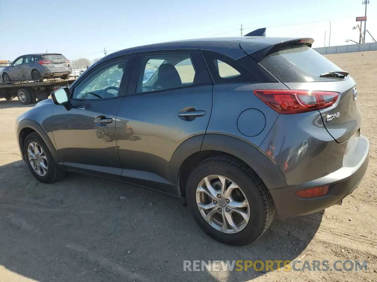 2 fotografías del automóvil dañado JM1DKDB72K0427826 MAZDA CX-3 2019