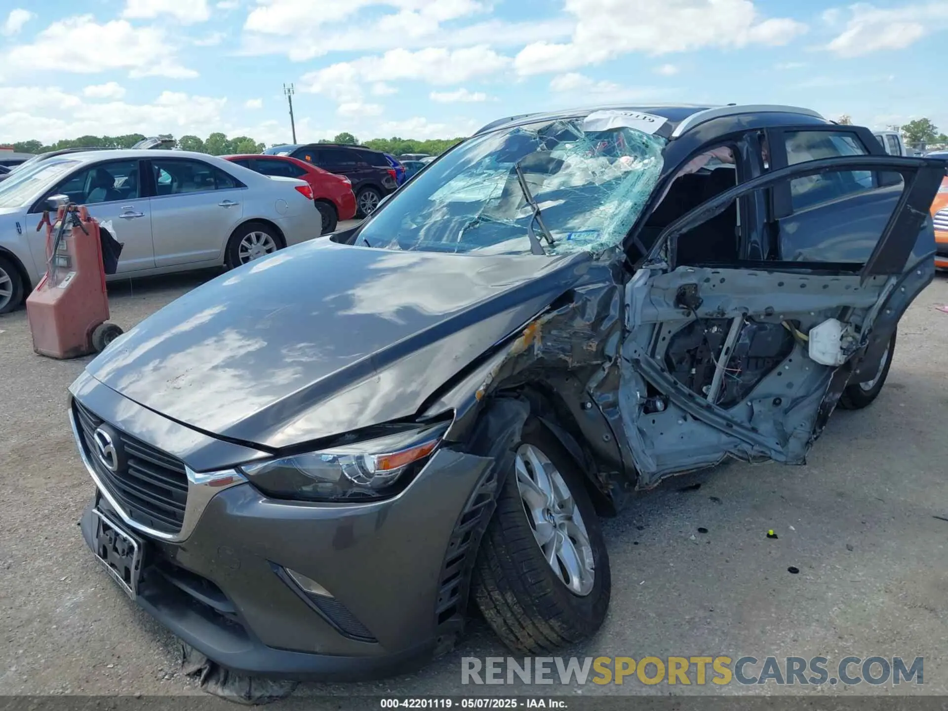 6 fotografías del automóvil dañado JM1DKDB72K1451649 MAZDA CX-3 2019