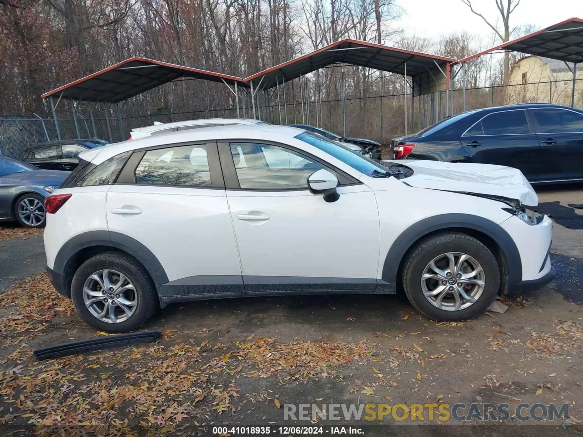 13 fotografías del automóvil dañado JM1DKDB73K1409779 MAZDA CX-3 2019