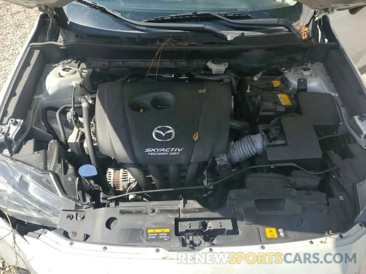12 fotografías del automóvil dañado JM1DKDB73K1461235 MAZDA CX-3 2019