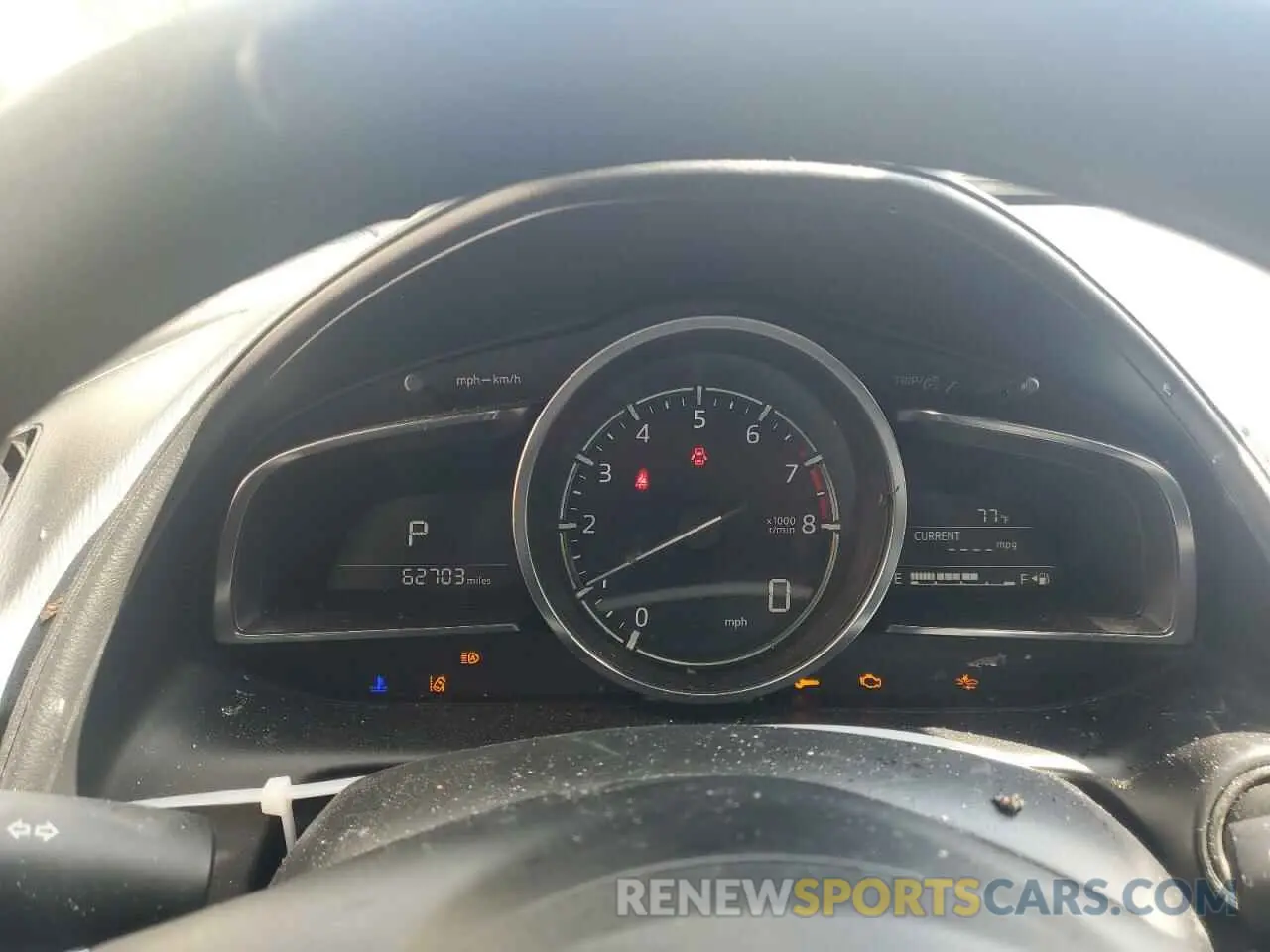 9 fotografías del automóvil dañado JM1DKDB73K1461235 MAZDA CX-3 2019