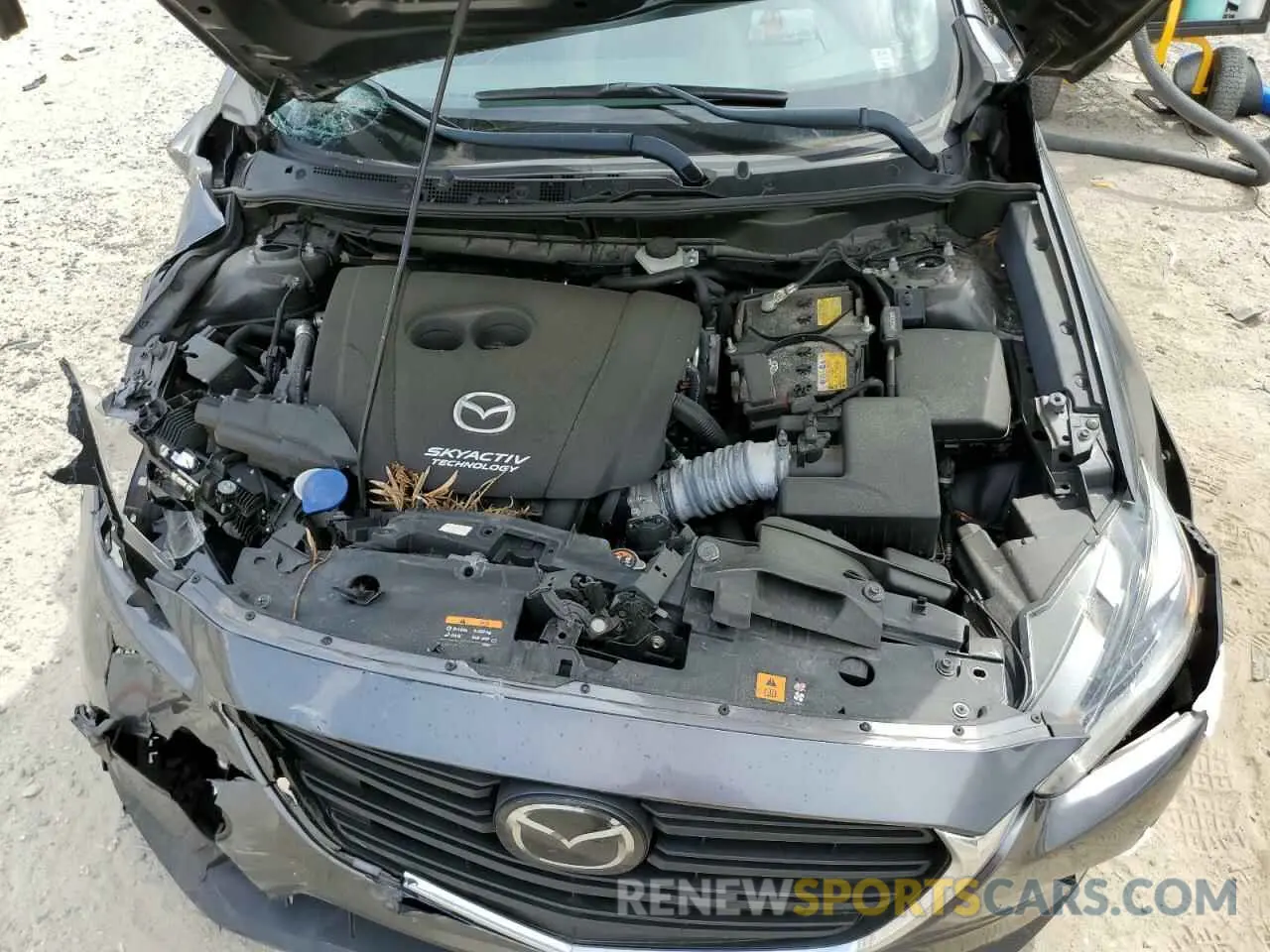 13 fotografías del automóvil dañado JM1DKDB74K1458991 MAZDA CX-3 2019
