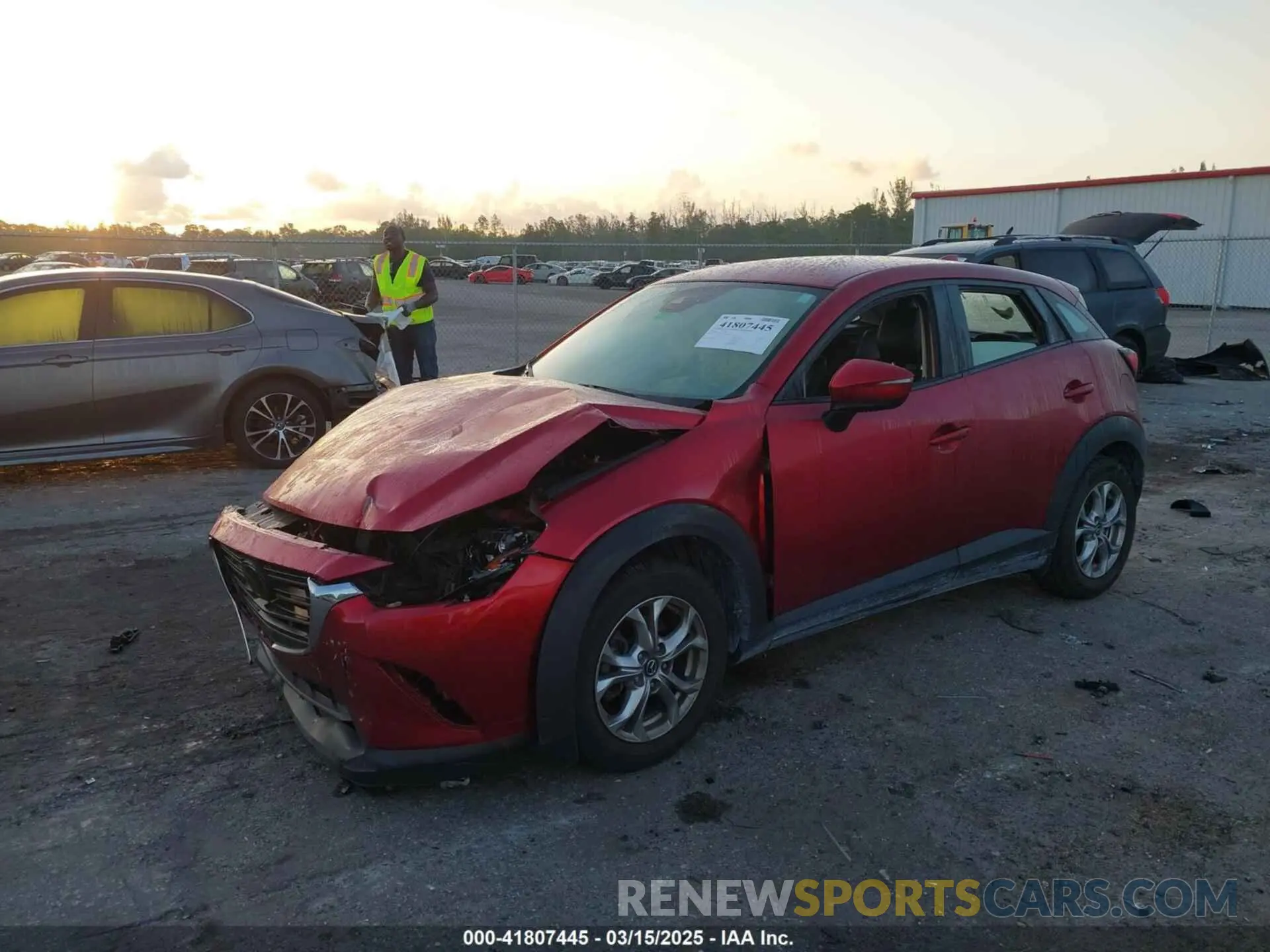 2 fotografías del automóvil dañado JM1DKDB78K0441908 MAZDA CX-3 2019