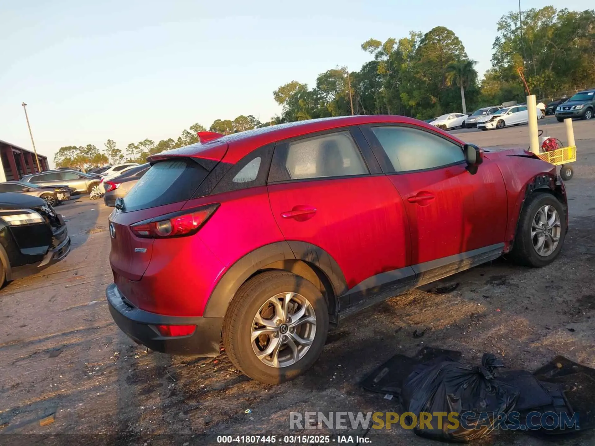 4 fotografías del automóvil dañado JM1DKDB78K0441908 MAZDA CX-3 2019