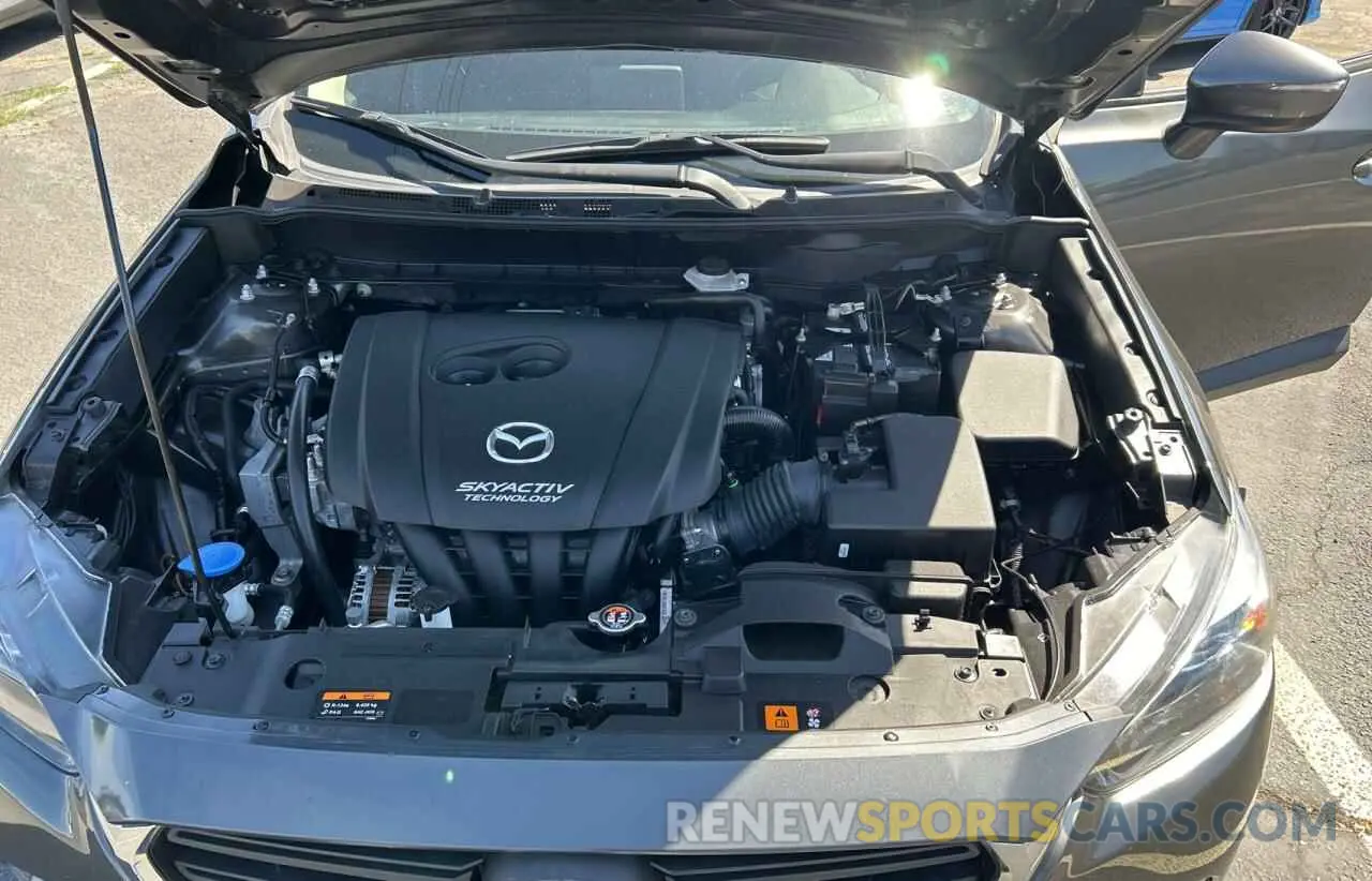 7 fotografías del automóvil dañado JM1DKDB78K1427775 MAZDA CX-3 2019