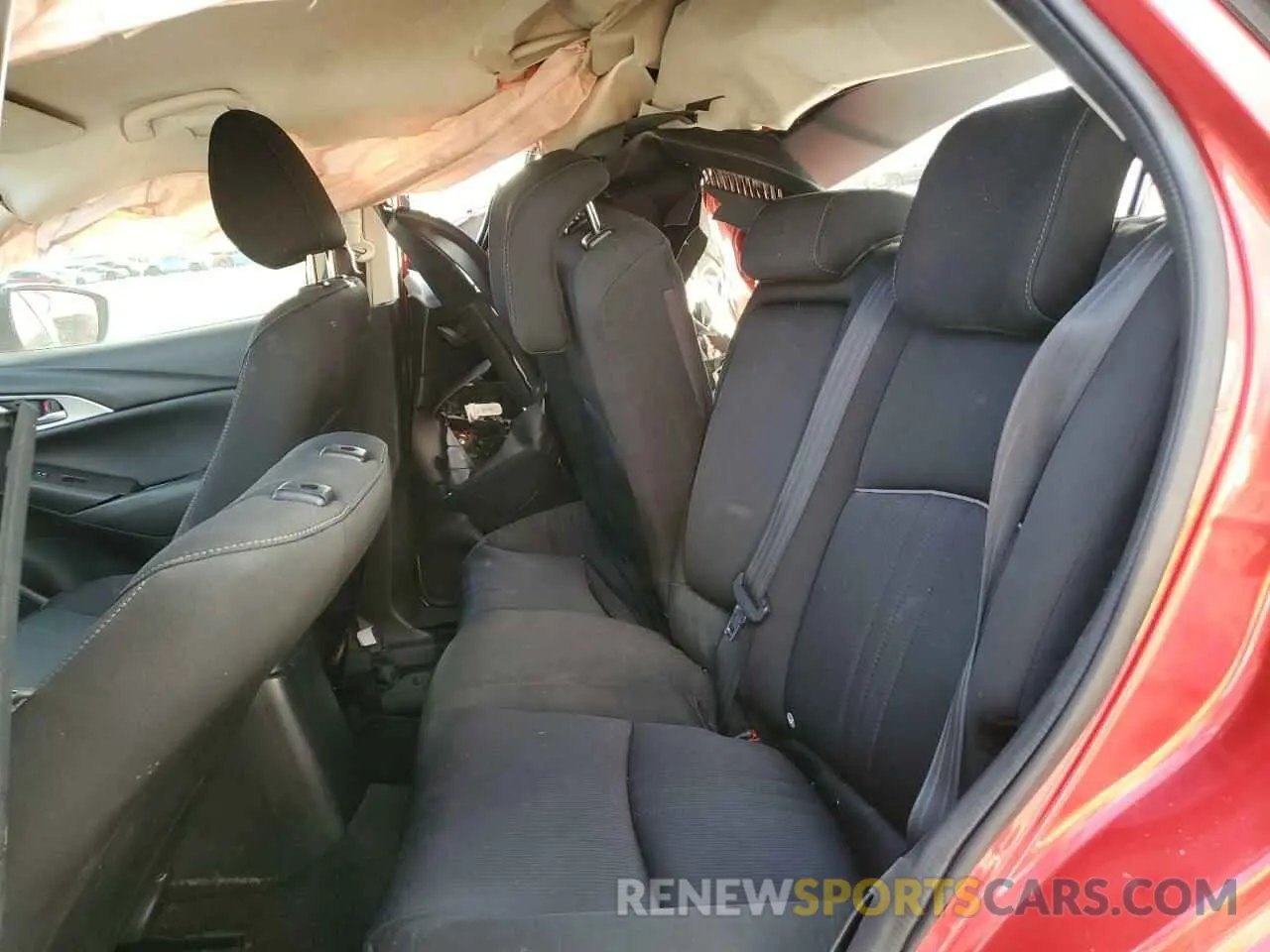 10 fotografías del automóvil dañado JM1DKDB79K1451664 MAZDA CX-3 2019