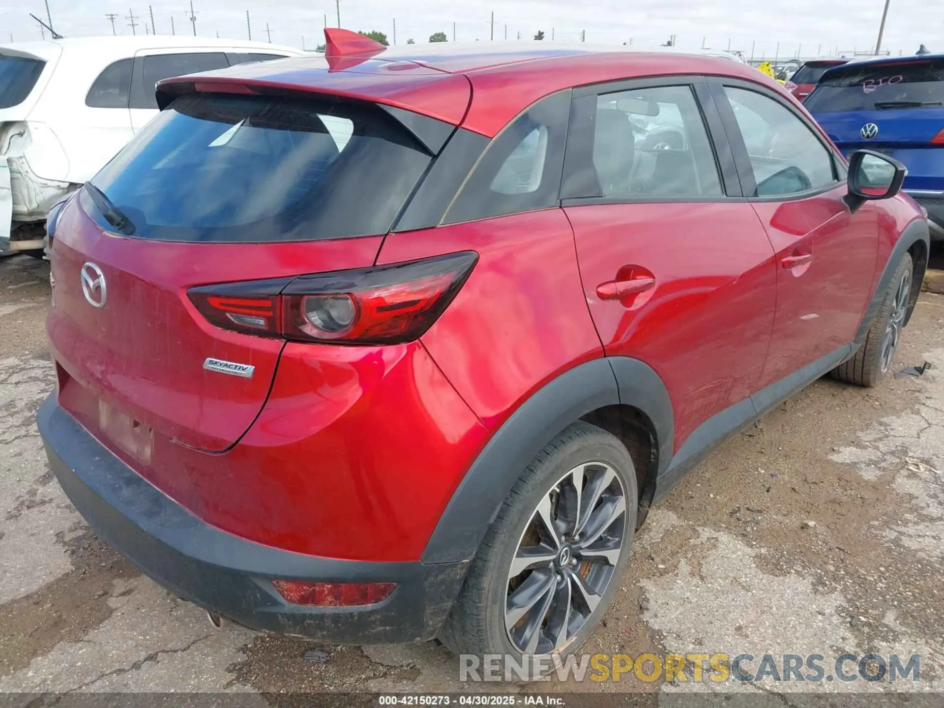 4 fotografías del automóvil dañado JM1DKDC70K1439014 MAZDA CX-3 2019