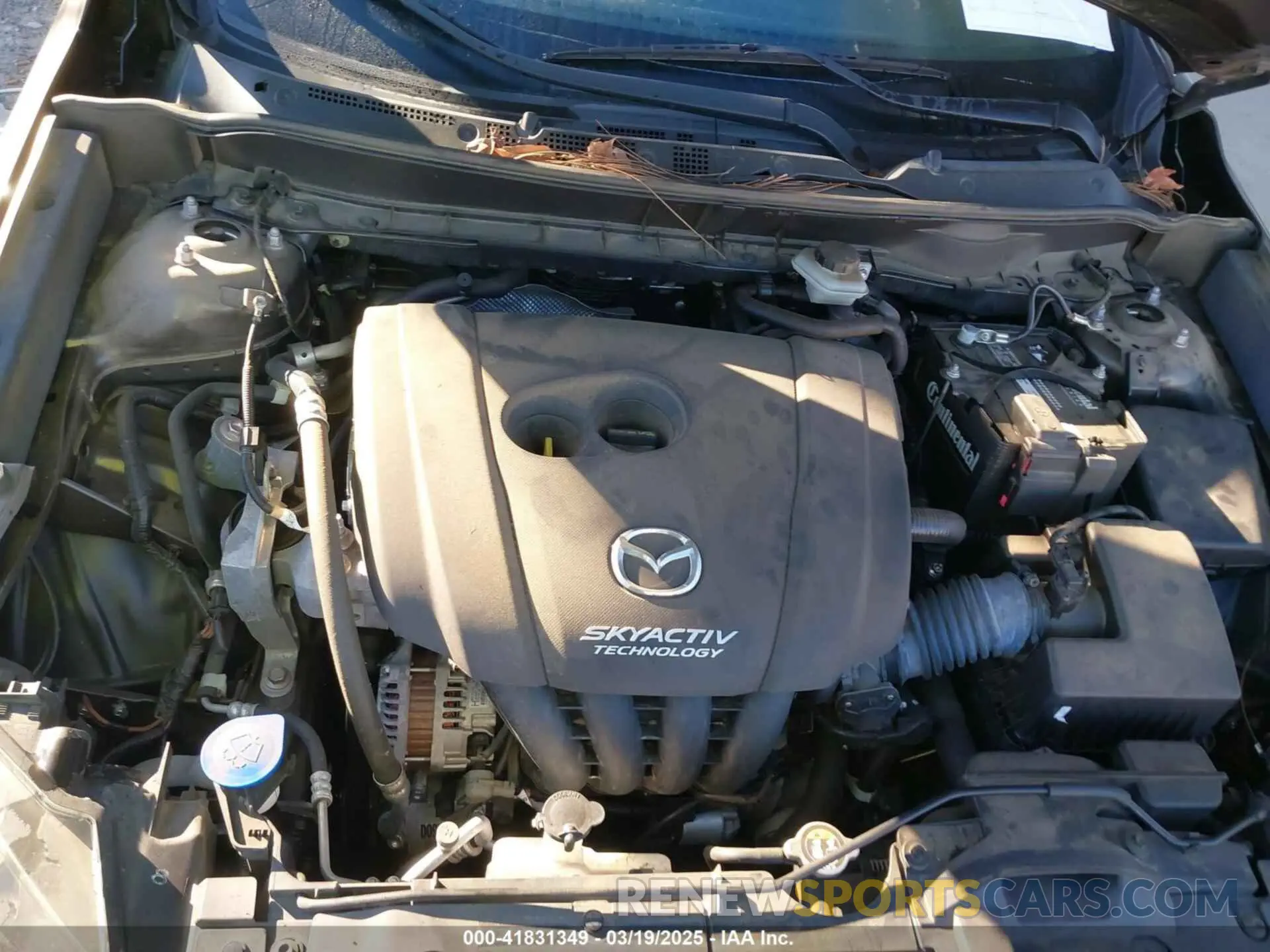 10 fotografías del automóvil dañado JM1DKDC76K0404001 MAZDA CX-3 2019