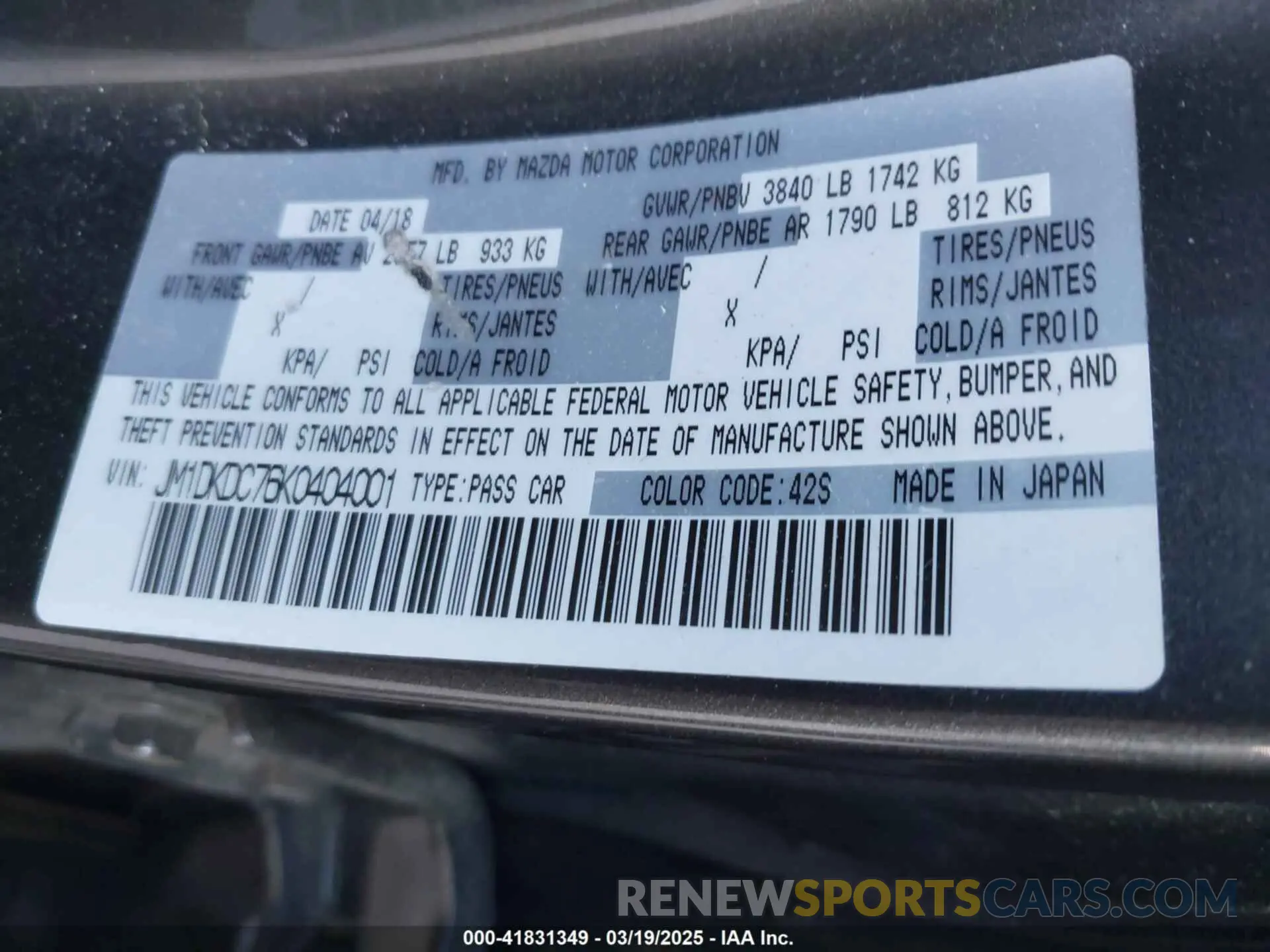 9 fotografías del automóvil dañado JM1DKDC76K0404001 MAZDA CX-3 2019