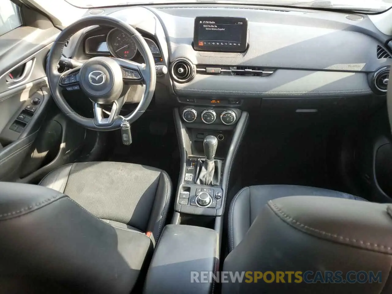 8 fotografías del automóvil dañado JM1DKDC76K1401187 MAZDA CX-3 2019