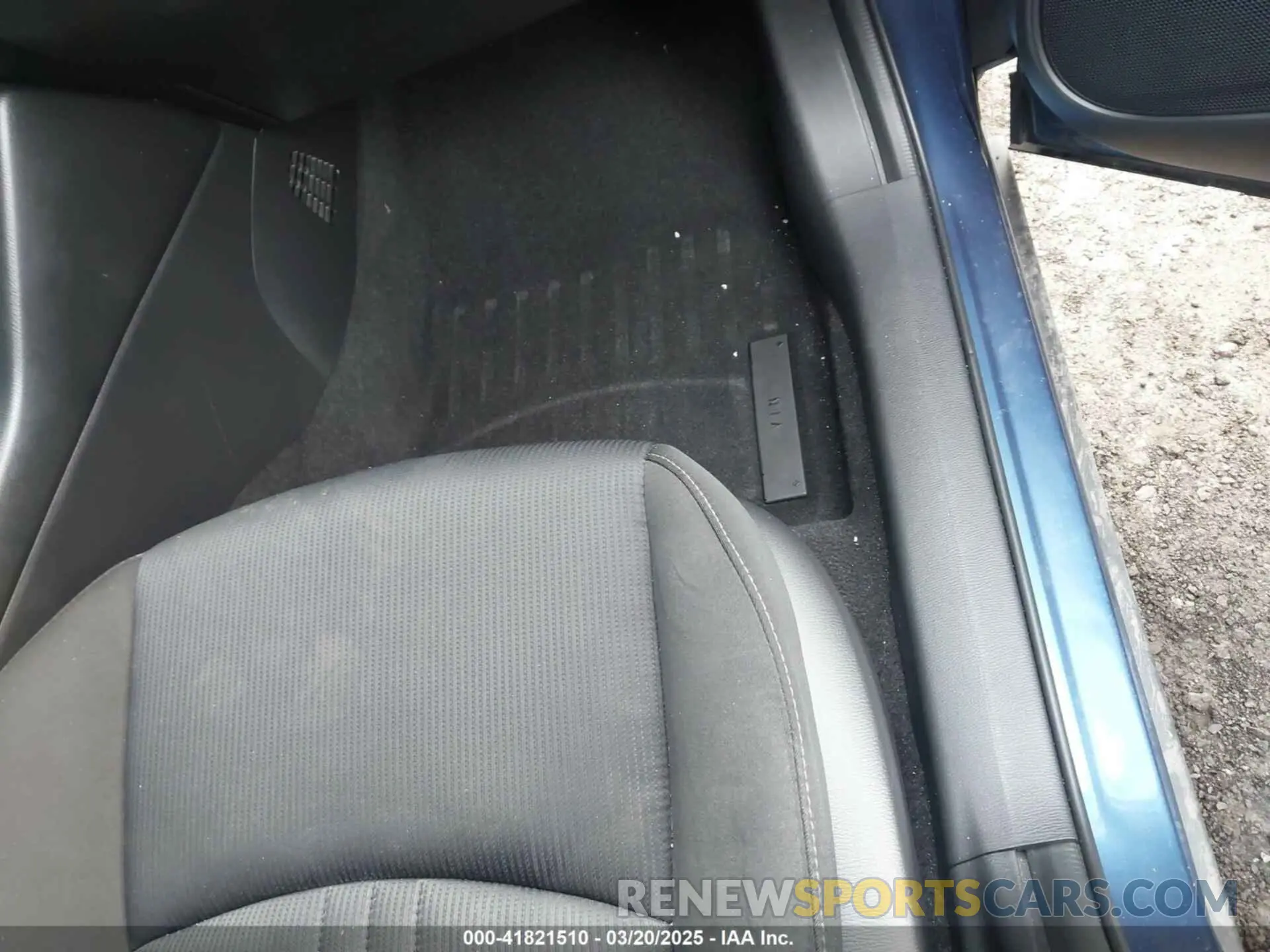 8 fotografías del automóvil dañado JM1DKFB70K1432075 MAZDA CX-3 2019