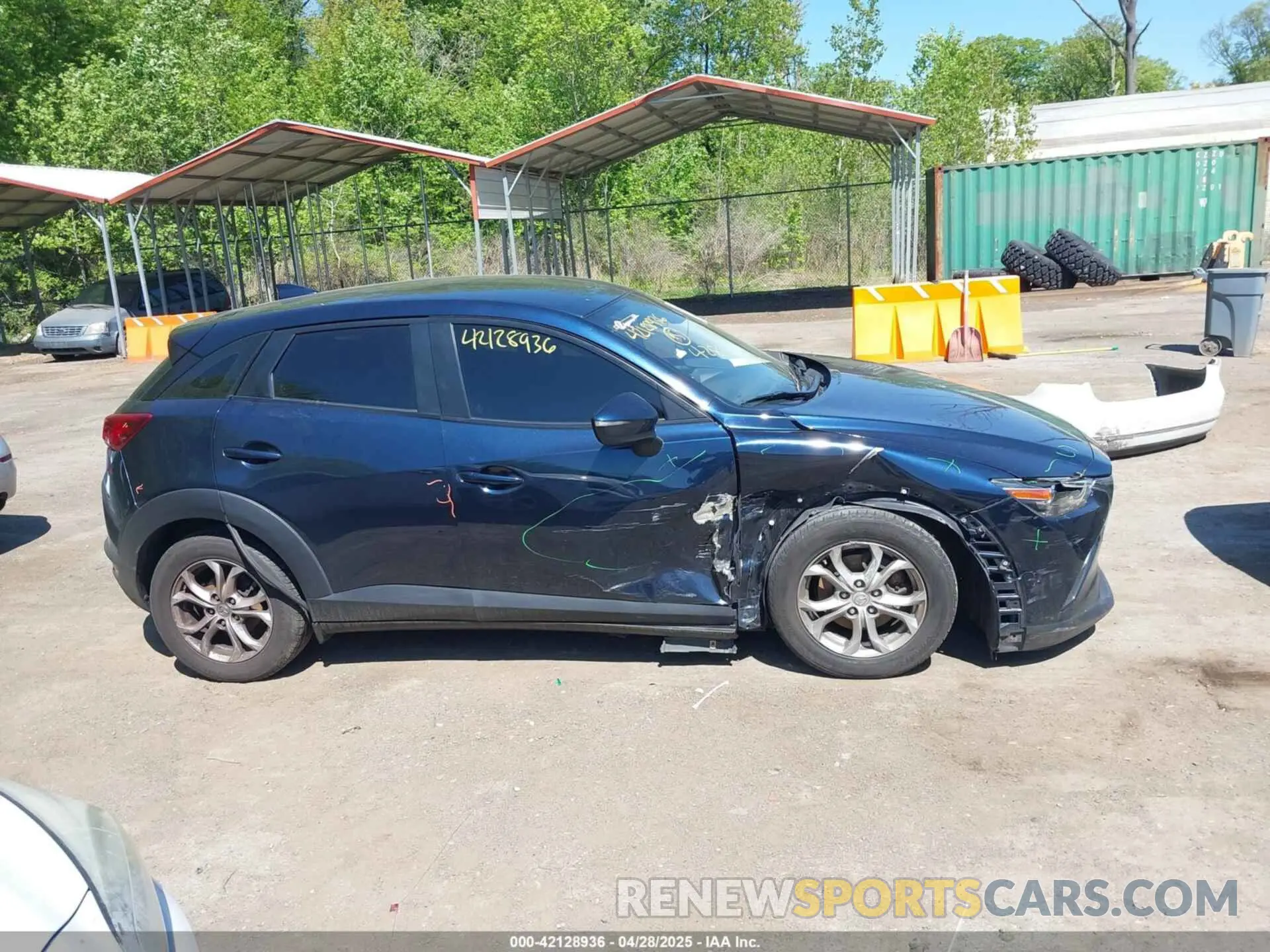 14 fotografías del automóvil dañado JM1DKFB70K1451421 MAZDA CX-3 2019