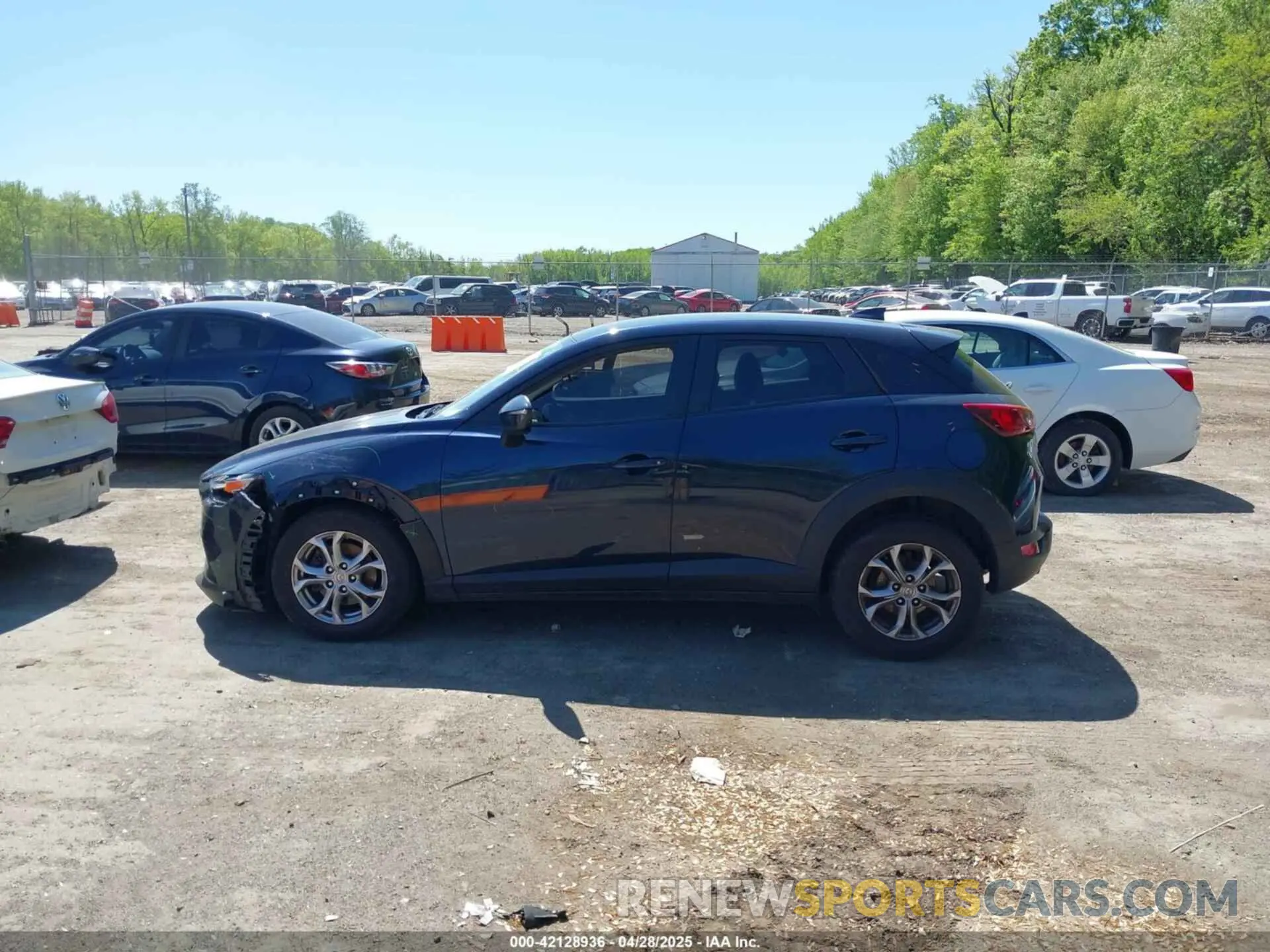 15 fotografías del automóvil dañado JM1DKFB70K1451421 MAZDA CX-3 2019
