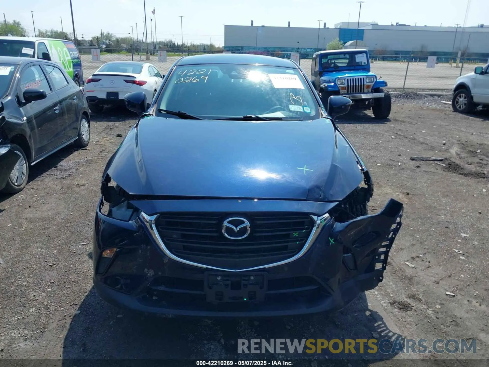 12 fotografías del automóvil dañado JM1DKFB71K0445584 MAZDA CX-3 2019