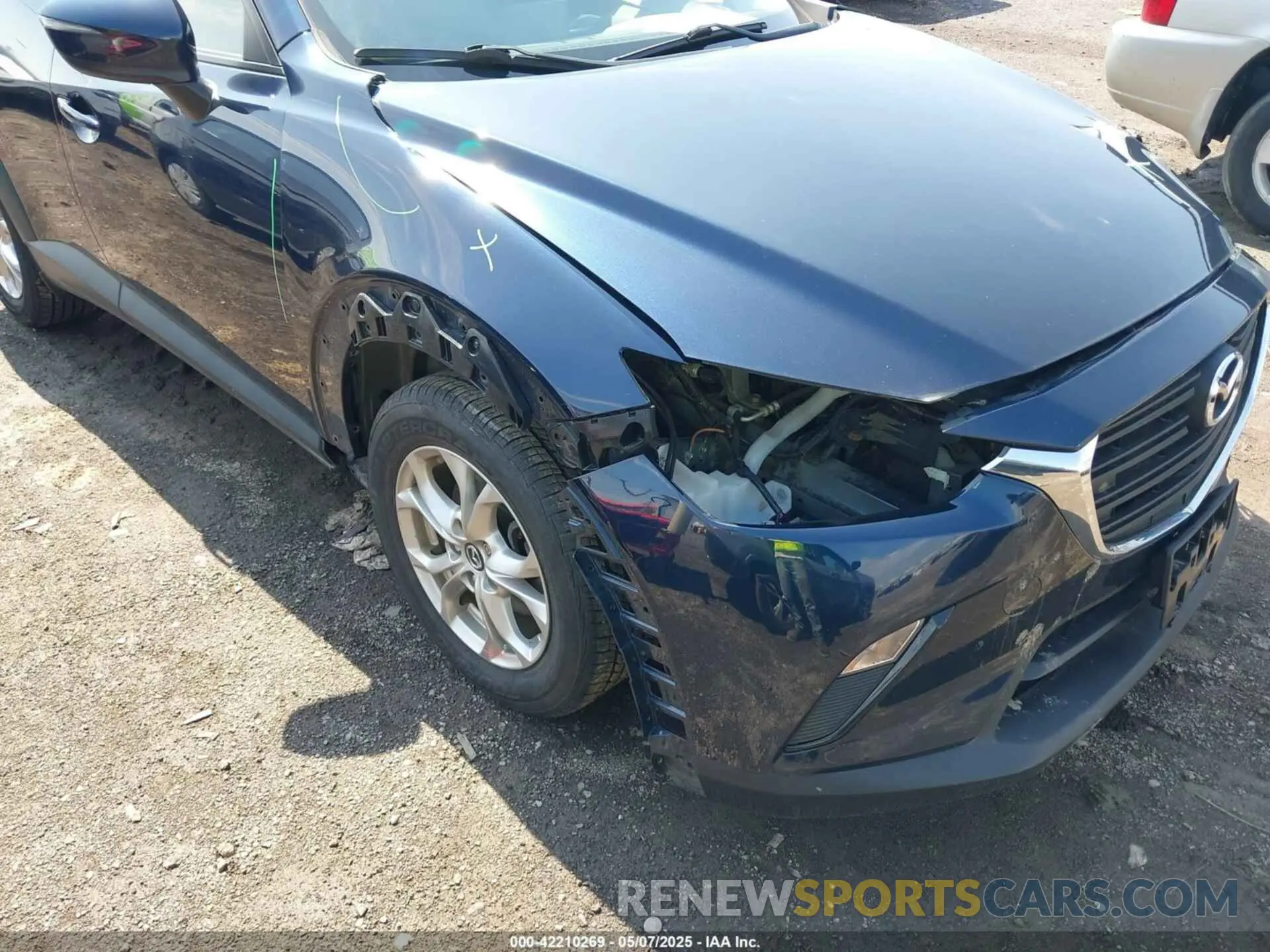 17 fotografías del automóvil dañado JM1DKFB71K0445584 MAZDA CX-3 2019