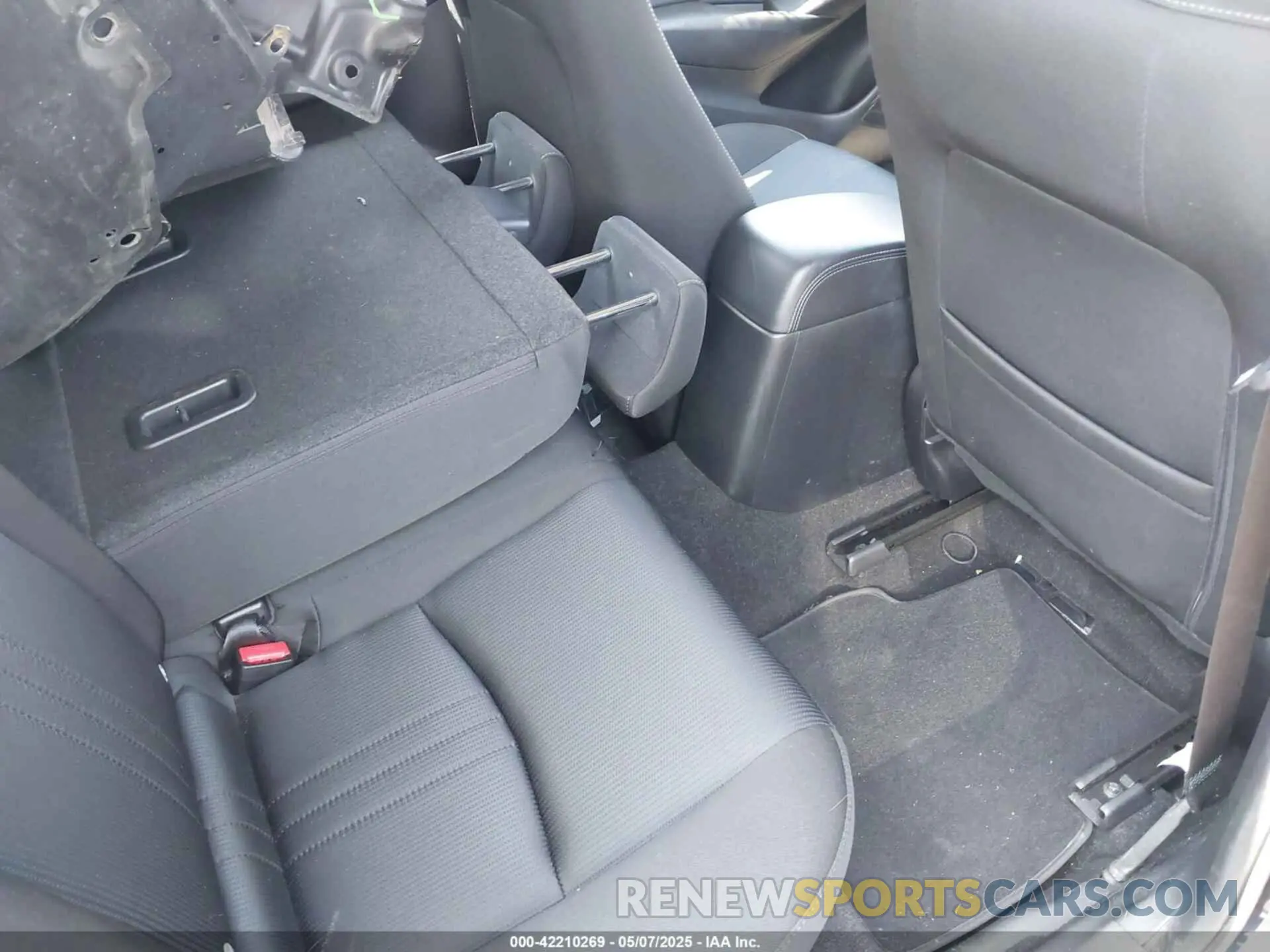 8 fotografías del automóvil dañado JM1DKFB71K0445584 MAZDA CX-3 2019