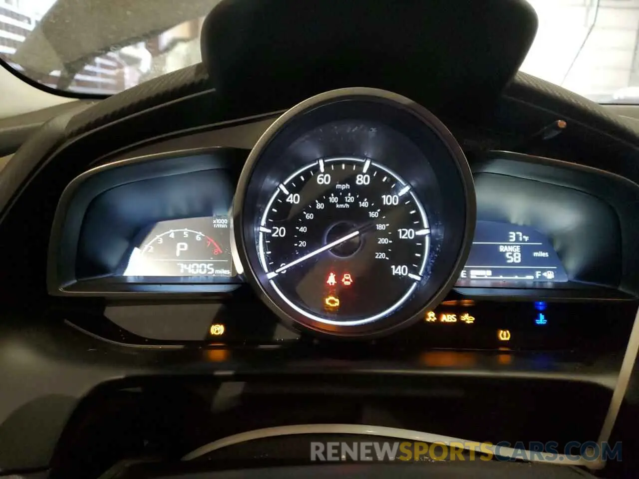 9 fotografías del automóvil dañado JM1DKFB73K1459979 MAZDA CX-3 2019
