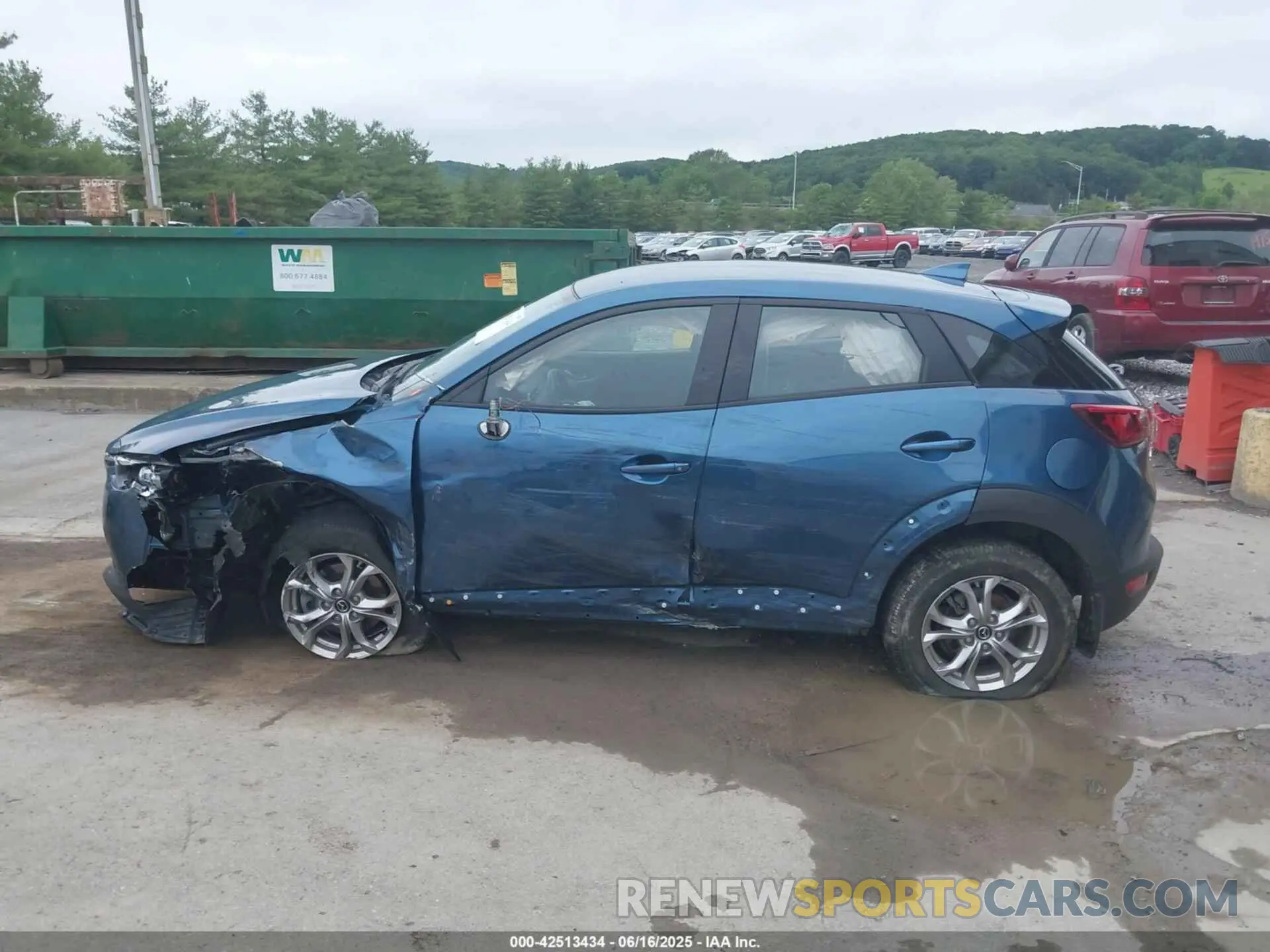 13 fotografías del automóvil dañado JM1DKFB74K1460042 MAZDA CX-3 2019