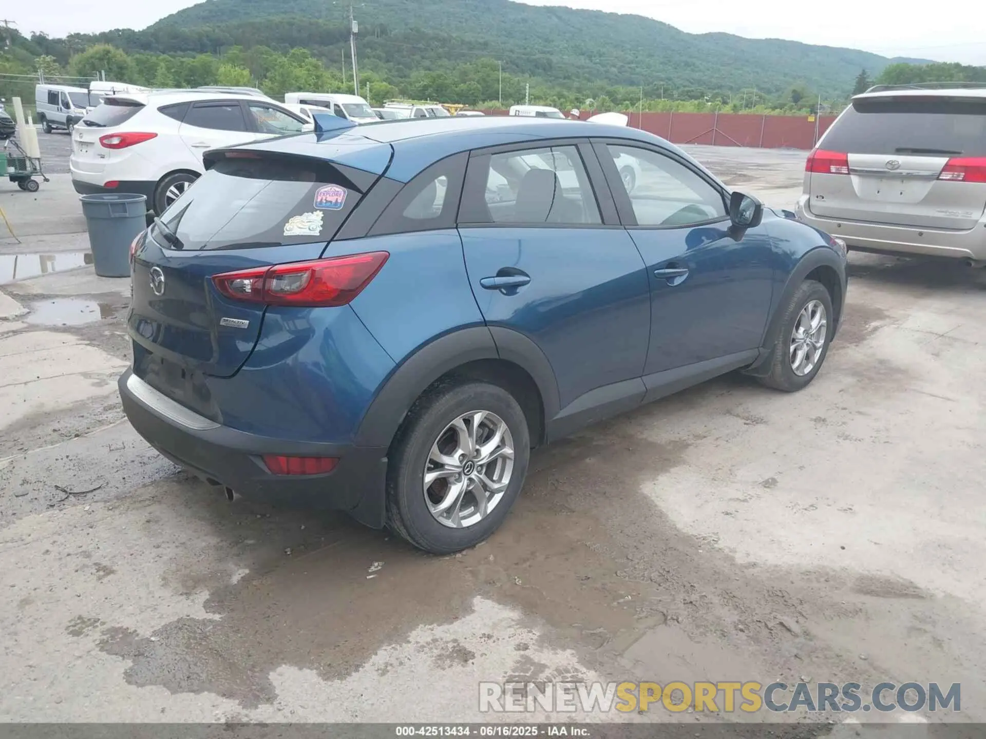 4 fotografías del automóvil dañado JM1DKFB74K1460042 MAZDA CX-3 2019