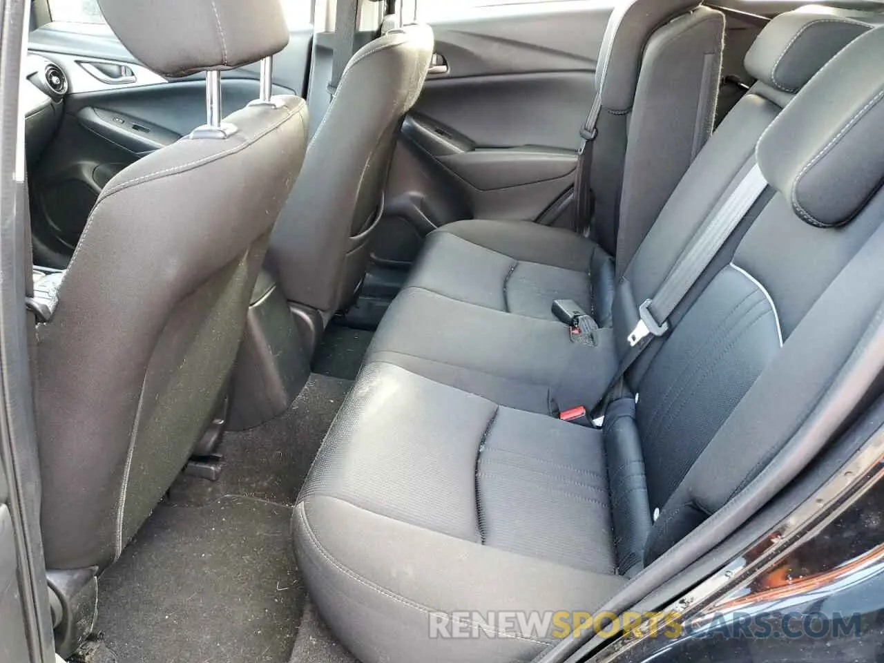 10 fotografías del automóvil dañado JM1DKFB75K1451219 MAZDA CX-3 2019