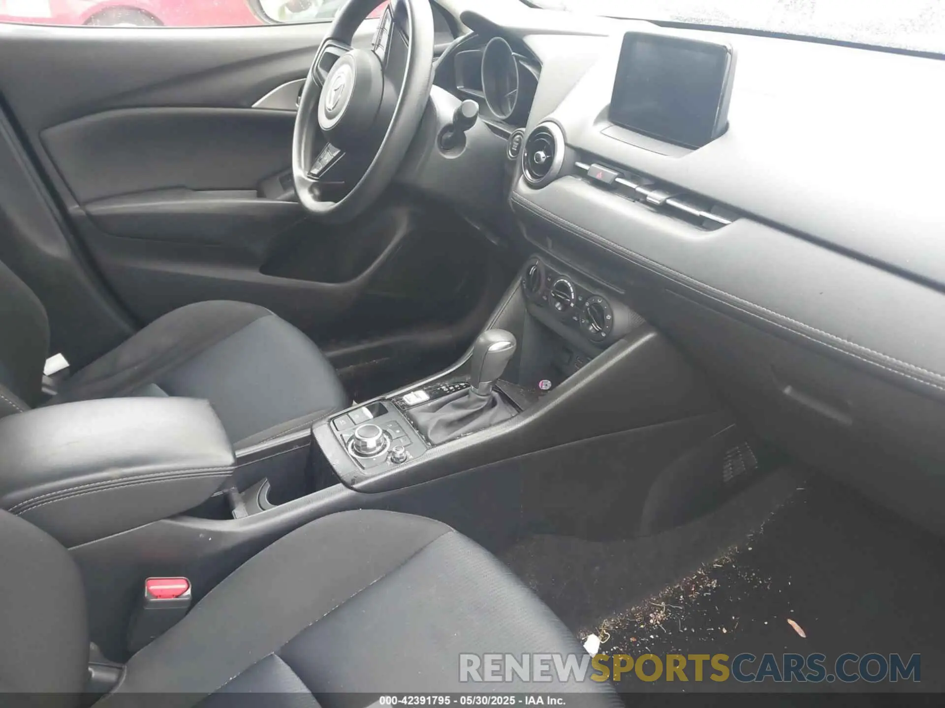 5 fotografías del automóvil dañado JM1DKFB79K0443792 MAZDA CX-3 2019