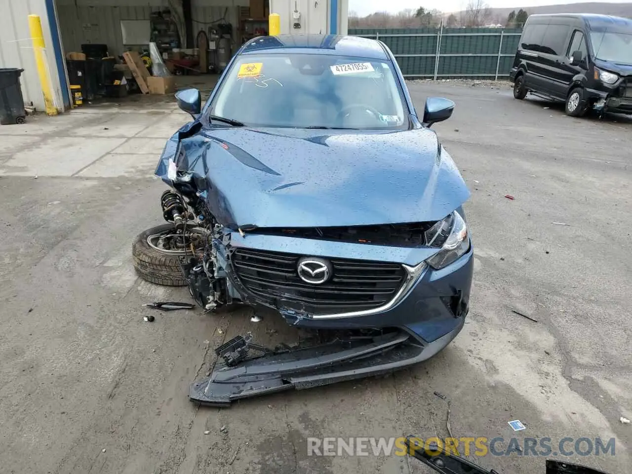 5 fotografías del automóvil dañado JM1DKFB7XK0454736 MAZDA CX-3 2019