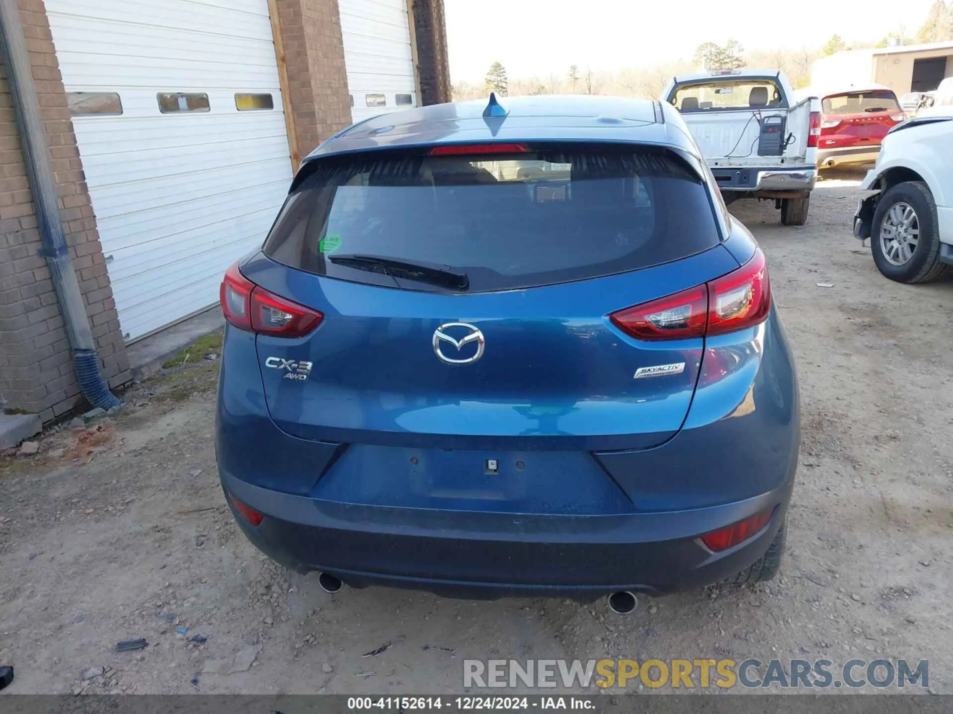 17 fotografías del automóvil dañado JM1DKFC71K0427777 MAZDA CX-3 2019