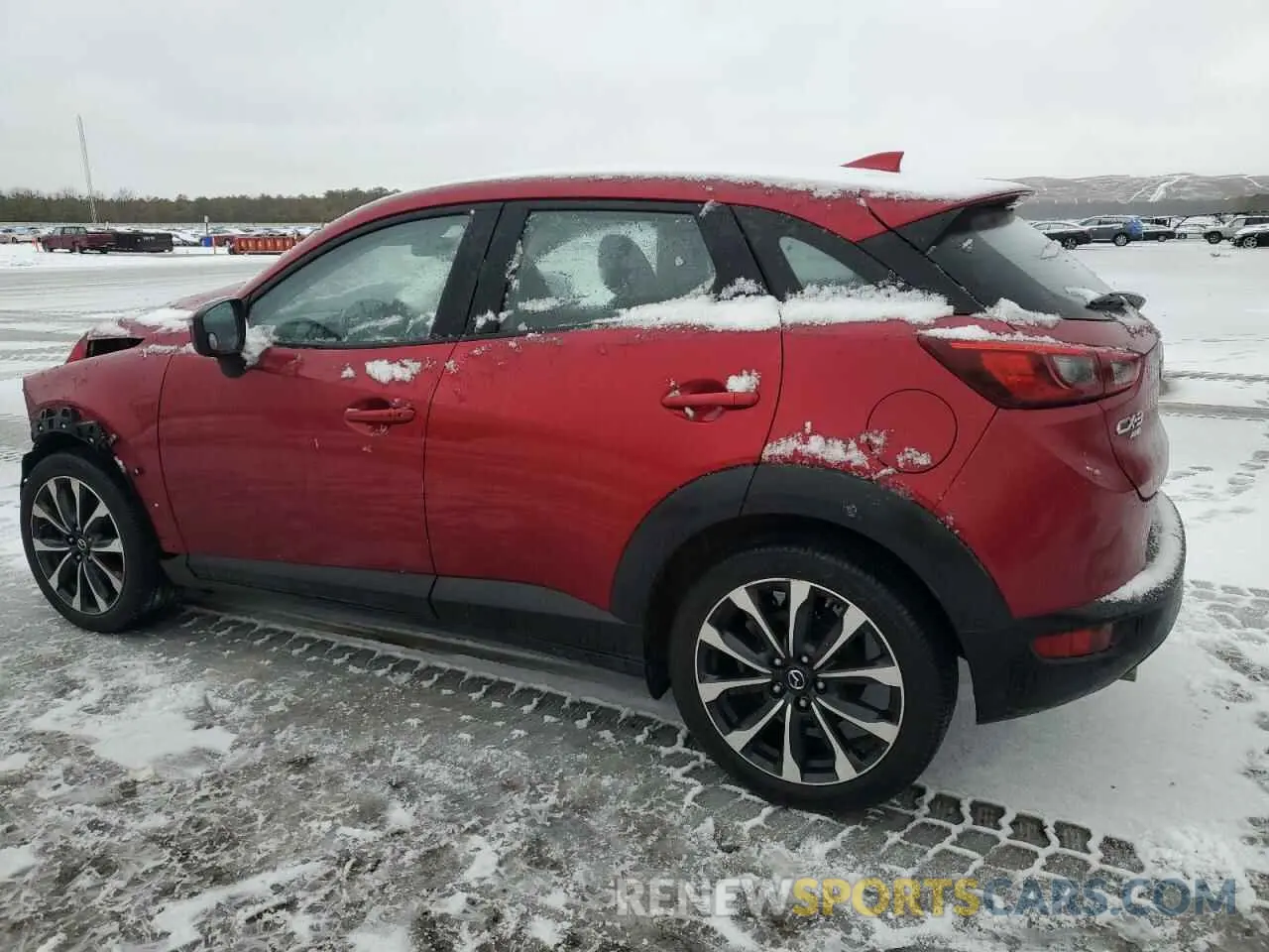 2 fotografías del automóvil dañado JM1DKFC74K0439146 MAZDA CX-3 2019