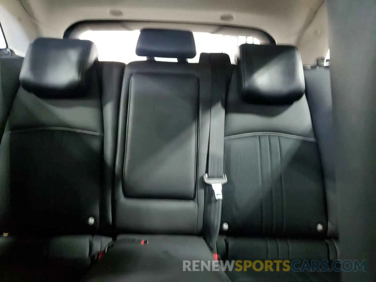 10 fotografías del automóvil dañado JM1DKFC74K0453693 MAZDA CX-3 2019