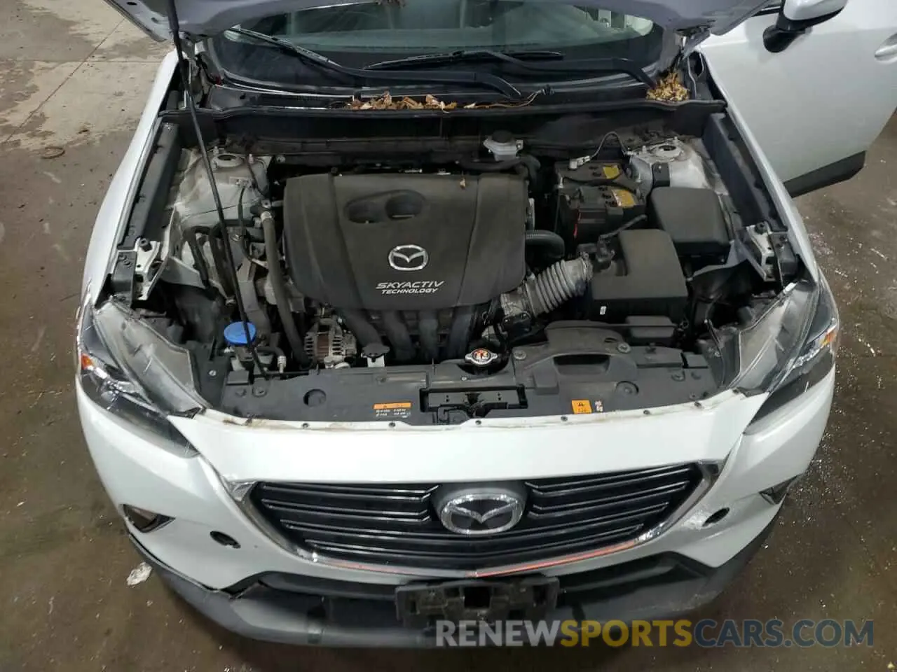 12 fotografías del automóvil dañado JM1DKFC74K0453693 MAZDA CX-3 2019