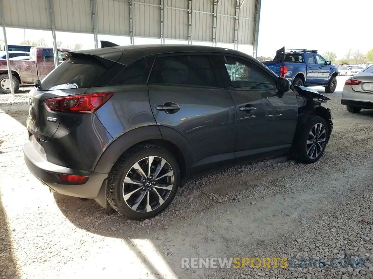 3 fotografías del automóvil dañado JM1DKFC75K1439294 MAZDA CX-3 2019