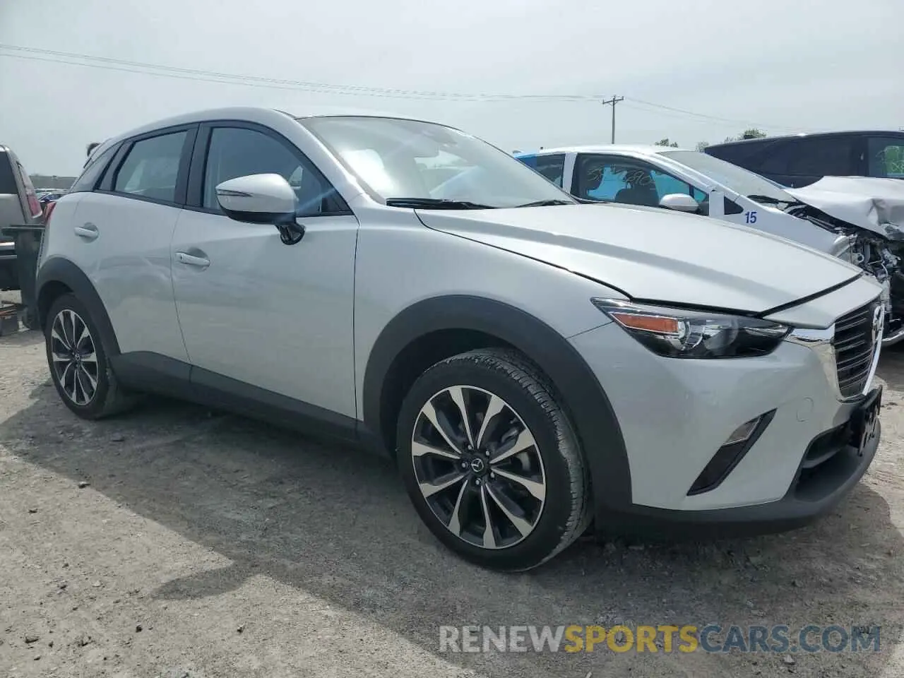4 fotografías del automóvil dañado JM1DKFC76K1451342 MAZDA CX-3 2019