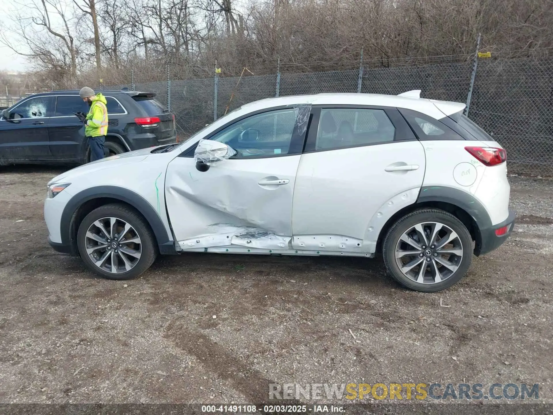 15 fotografías del automóvil dañado JM1DKFC77K0412183 MAZDA CX-3 2019