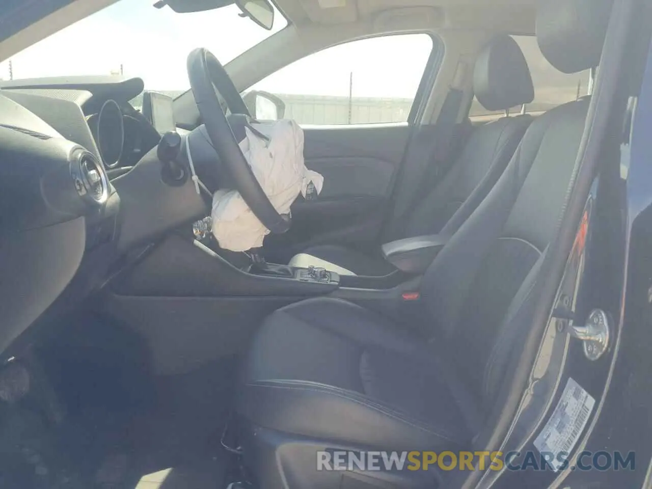 7 fotografías del automóvil dañado JM1DKFC77K0449587 MAZDA CX-3 2019