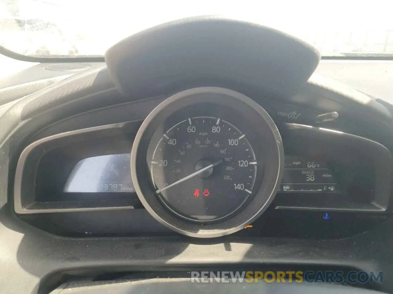 9 fotografías del automóvil dañado JM1DKFC77K0449587 MAZDA CX-3 2019