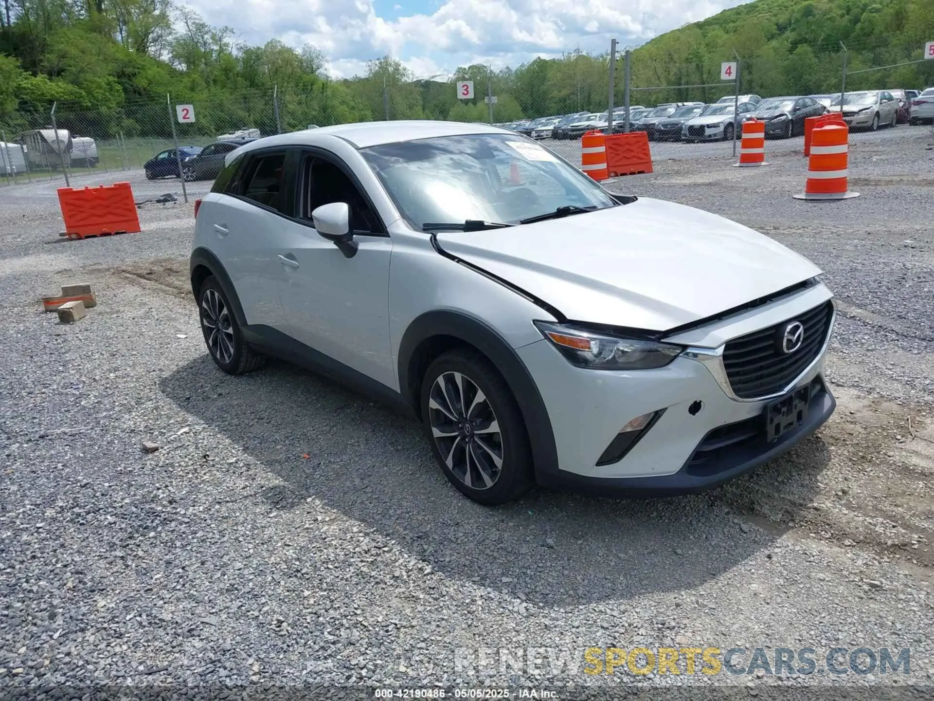 1 fotografías del automóvil dañado JM1DKFC78K0403122 MAZDA CX-3 2019