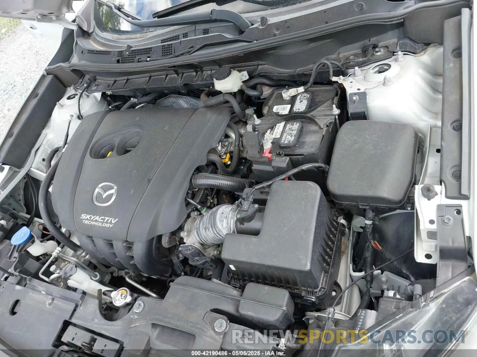 10 fotografías del automóvil dañado JM1DKFC78K0403122 MAZDA CX-3 2019
