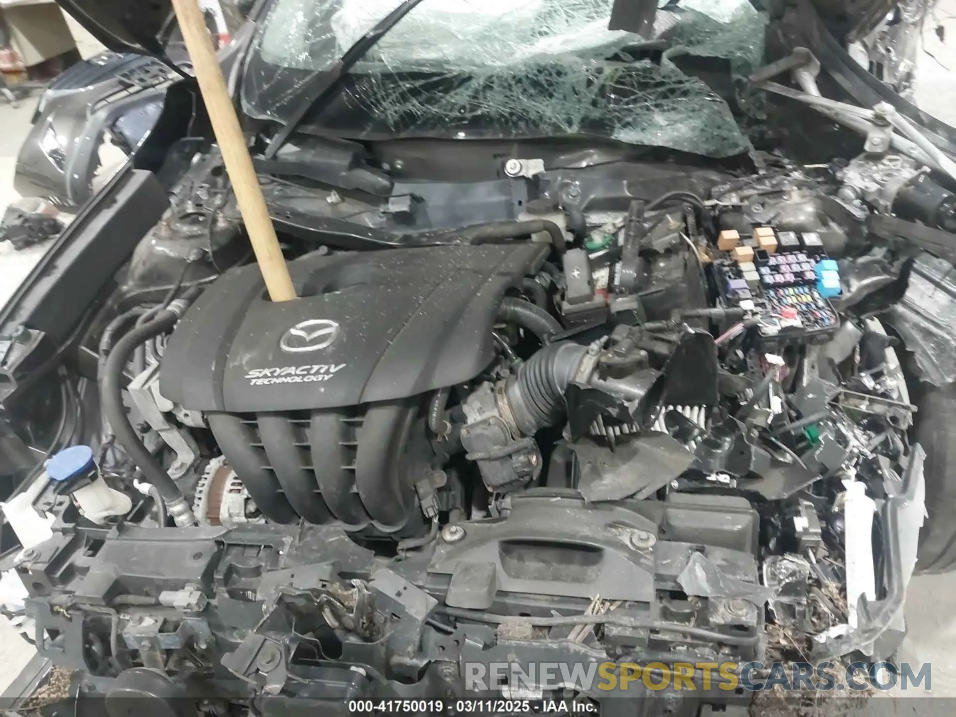 10 fotografías del automóvil dañado JM1DKFD71K0415739 MAZDA CX-3 2019