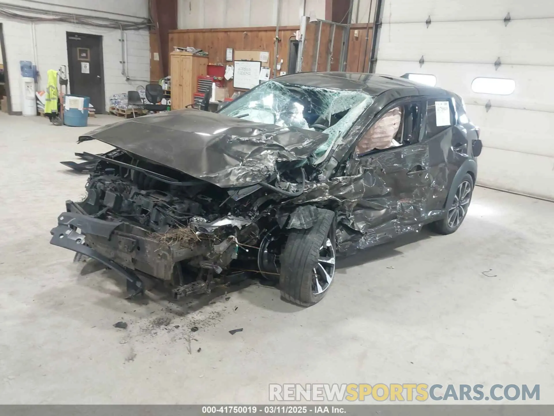 2 fotografías del automóvil dañado JM1DKFD71K0415739 MAZDA CX-3 2019