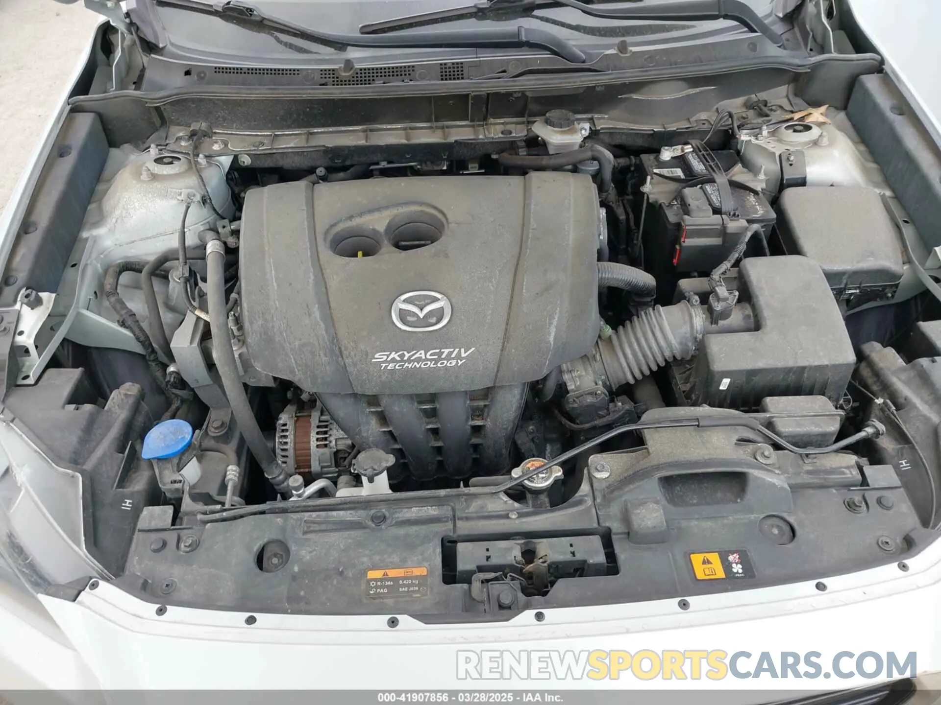 10 fotografías del automóvil dañado JM1DKFD74K0450470 MAZDA CX-3 2019