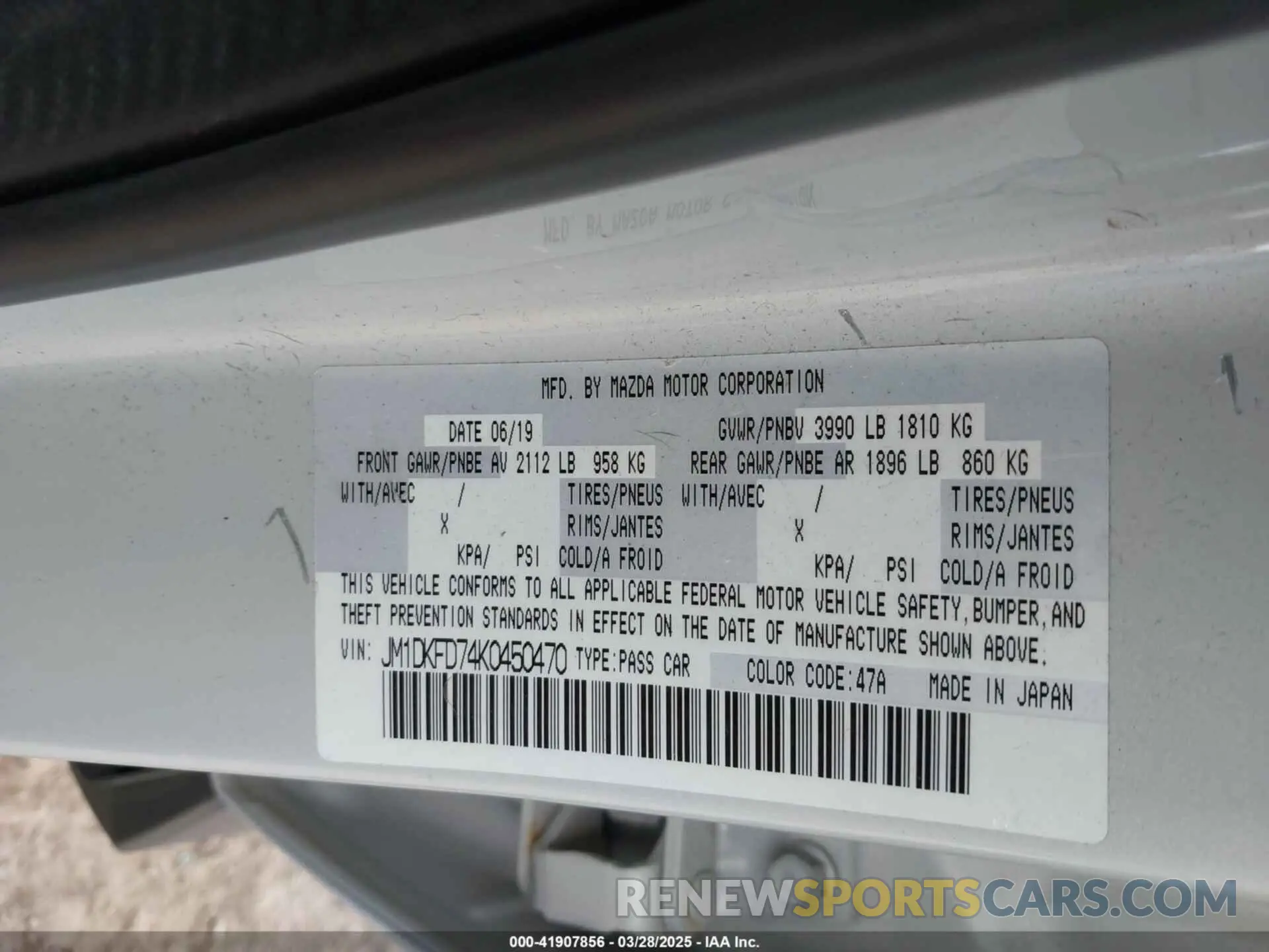 9 fotografías del automóvil dañado JM1DKFD74K0450470 MAZDA CX-3 2019