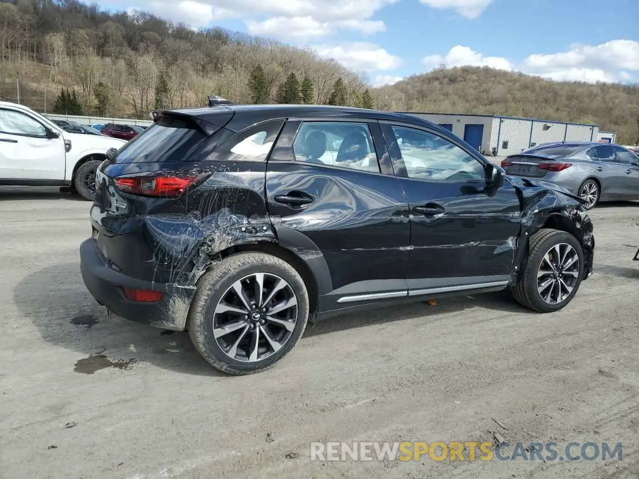 3 fotografías del automóvil dañado JM1DKFD76K0426459 MAZDA CX-3 2019