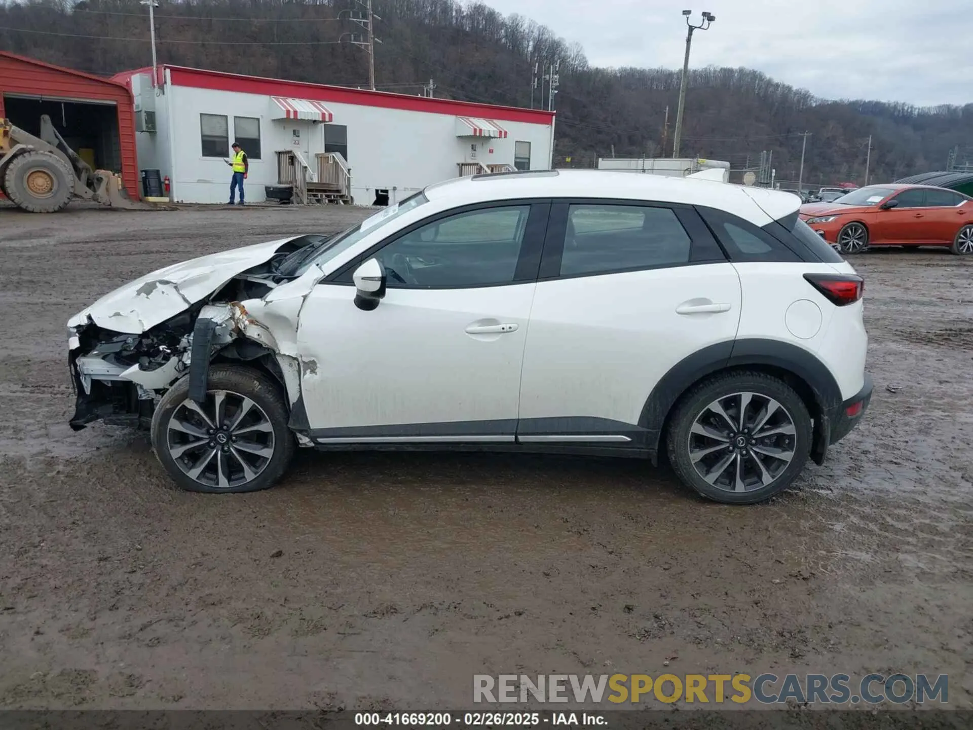 14 fotografías del automóvil dañado JM1DKFD76K0426879 MAZDA CX-3 2019