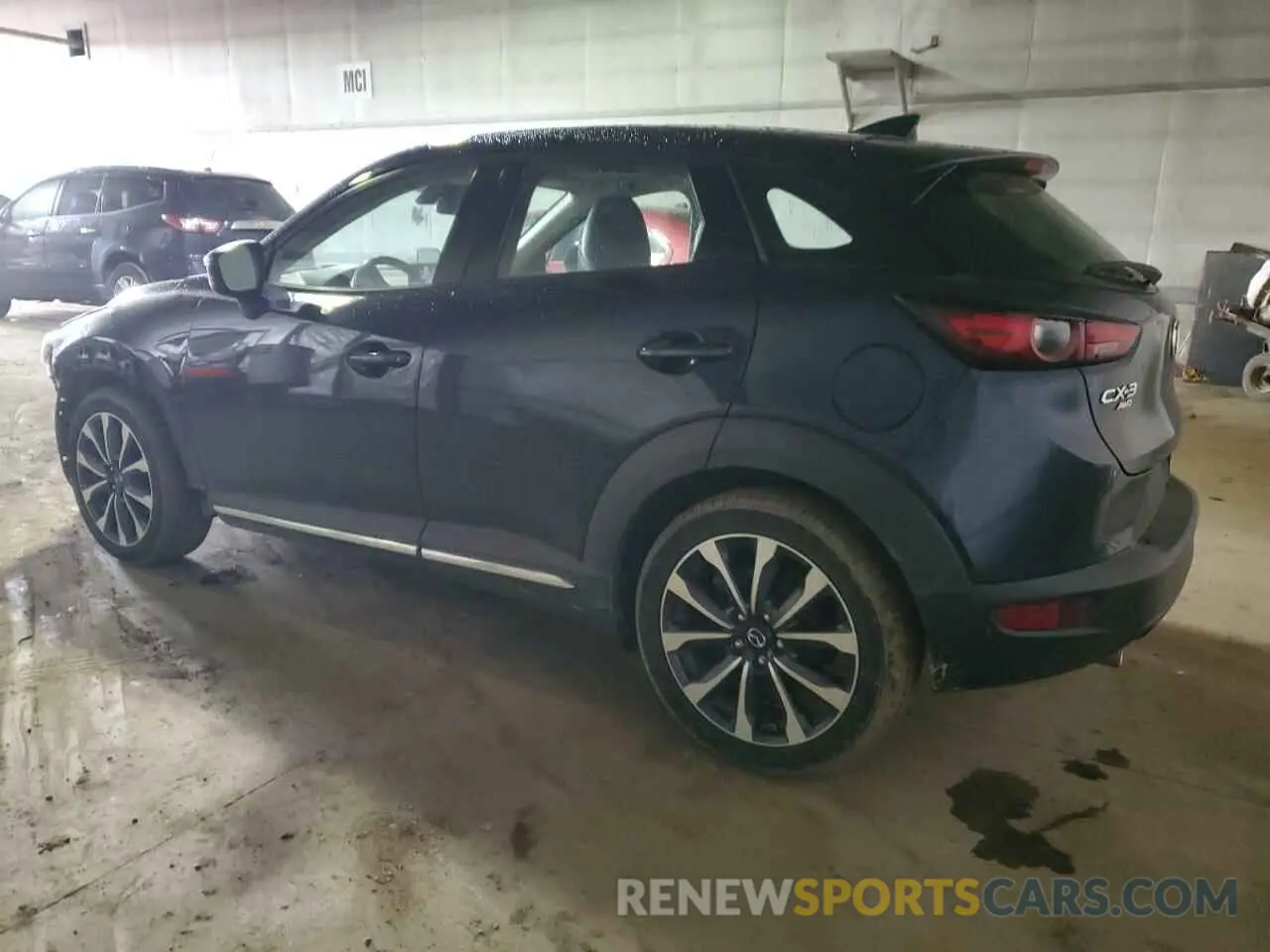 2 fotografías del automóvil dañado JM1DKFD7XK0449386 MAZDA CX-3 2019