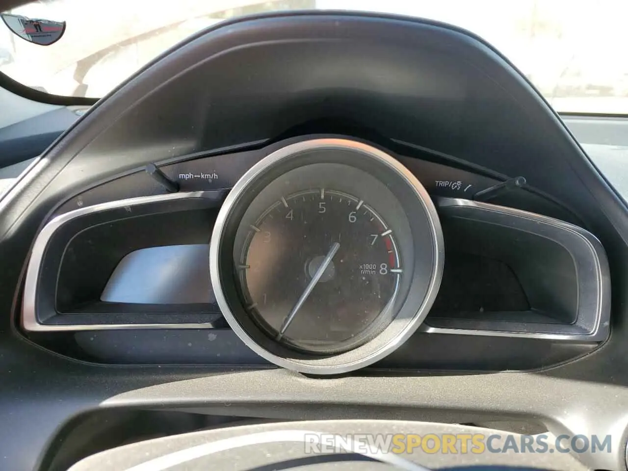 9 fotografías del automóvil dañado JM1DKDB73L1468137 MAZDA CX-3 2020