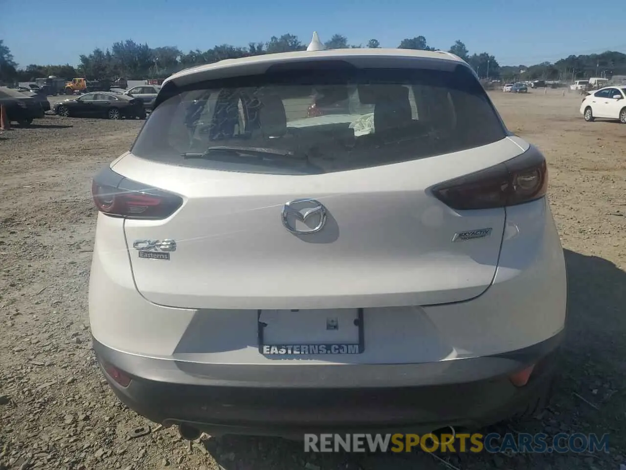 6 fotografías del automóvil dañado JM1DKDB79L1474363 MAZDA CX-3 2020