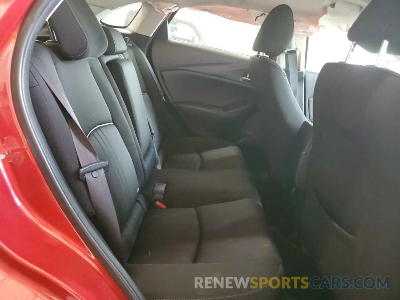 10 fotografías del automóvil dañado JM1DKFB73L1467405 MAZDA CX-3 2020